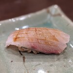 鮨みやもと - シマアジ　熟成14日　とんでもない旨味