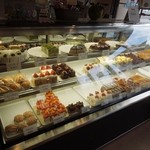 マロニエ - ケーキのショーウィンドウ
