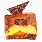 プティ・グラン - ショコラブリュレの断面。(380円) '12 7月中旬