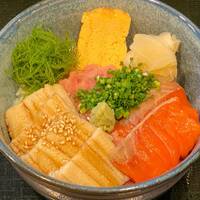穴子ねぎとろサーモン丼