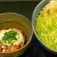 まぐろユッケ丼