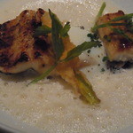 ランベリー ナオト キシモト 南青山 - あなごのグリル　花ズッキーニの中にはマッシュルームトリュフクリームがつまってます