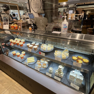 横濱チーズ香る洋菓子店_2