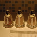 丸山吉平 - こだわりの塩（ブラック、レッド、ピンク）