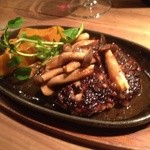 ワインちゃん 瓦・町・路・地 - 栗カボチャとハンバーグ