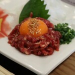 うしとさかな - 馬肉ユッケ(980円)