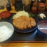 とんかつ 三金 - ロースカツ定食　150㌘　1,850円