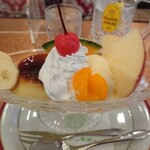Kafe and oresutoran danwashitsu nitokyo - プリンアラモード 726円