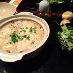 Hotaru - 今日は本社で会議^o^
                        鳥雑炊、親子丼の美味い店^o^ 今日はヘルシーに鳥雑炊をチョイス。 ボリュームあってうまかった＼(^o^)／ CPがイイね^o^