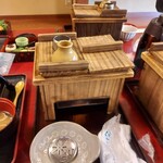 Okazaki Saryou Mameda - 御所車膳の湯豆腐鍋