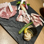 炭火焼肉 Bistro 山城牛 - 