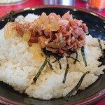 家系ラーメン たつ家 - チャーシュー丼・・・肉の風味が良く分かりとても美味しかった。