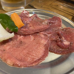 内臓専門 鄭家ホルモン - 塩たん
