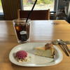 RAIL COFFEE ROASTERS - 料理写真:ピスタチオチーズケーキのセット　９００円