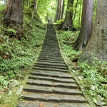 たちばなや - 長～い石段