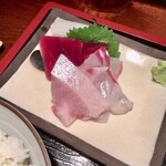 めしの助 - 刺身３種