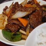 中華居酒屋 彩味園 - 牛肉マーラーソース炒めのアップ 202110