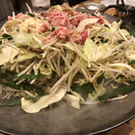 しじみ 炊き肉 くにき - 野菜とお肉を炊きます〜いわゆる牛鍋