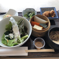 花ごよみ  東京 - ビュッフェはヘルシーな野菜中心
