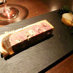 deco - 数種類のジビエとフォアグラのテリーヌのパイ包み