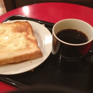 shiatoruzubesutoko-hi- - 今日も朝食。ハムチーズ・ブレットにコーヒー。まったりしますねー。広島県広島。