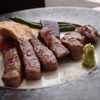 日本食 雅庭 - 和牛A-5サーロイン　70g