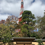 東京 芝 とうふ屋うかい - 東京タワーを従えた立派中門構