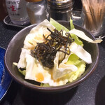 三酉屋 - お通しの塩昆布キャベツ330円