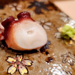 鮨おおね田 - タコの桜煮