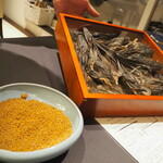 プレゼンテ スギ - ハゼ節とマスタード