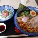 牧之原サービスエリア（下り） - 中華そばとミニネギトロ丼セット1000円