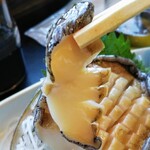 木村屋 - コリコリと歯応えの良いアワビの刺身！