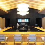 ROKU KYOTO LXR Hotels&Resorts - ダイニングの傍らにはシェフズテーブルが。