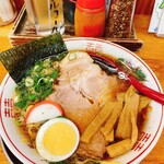 人生餃子 - チャーシューの存在感。ラーメン600円