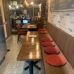 産直グリルと手作りタパス 国丸食堂とアカネコ - 最大8名様まで対応のテーブル席。