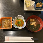 Pochi No Ie - 小鉢と味噌汁