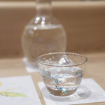 うを徳 - 玻瓈杯（ぎやまんさかづき）に"掃愁帚（さけ）"