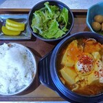 Kankokuyatairyouritosundwubunoomisepocha - 純豆腐定食