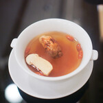 茗圃 - 松茸入りフカヒレスープ