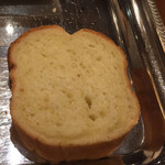 トラディシオン - お代わりパンはフワフワ系でした！
