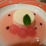 オザワ - お連れ様のデザート（スイカを使ったもの）