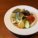 彩花 - 料理写真:創作ランチのサラダ