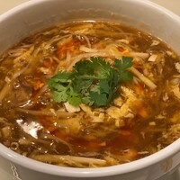 礼華 - 酸辣湯麺