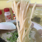 Touwa Ramen - ちょっぴり久留米っぽくない細めな麺です