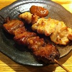 旅人酒場　武蔵 - 左チレ（豚）、右せせり（鶏）