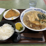 Tanakaya - 本日のランチ②アジフライ+ライス+ラーメン870円