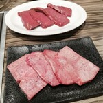 焼肉 ジャンボ - 