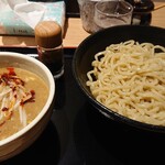 麺屋 はつがい - 胡麻坦々つけ麺