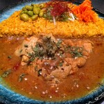 スパイシーカリーハウス 銀座半月 - オレンジチキンカレー