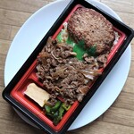 お気軽焼肉 正 - ハンバーグ＆焼肉弁当　1350円